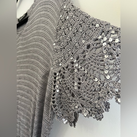 Silver Mesh Cap-Sleeved Top - Picture 4 of 5